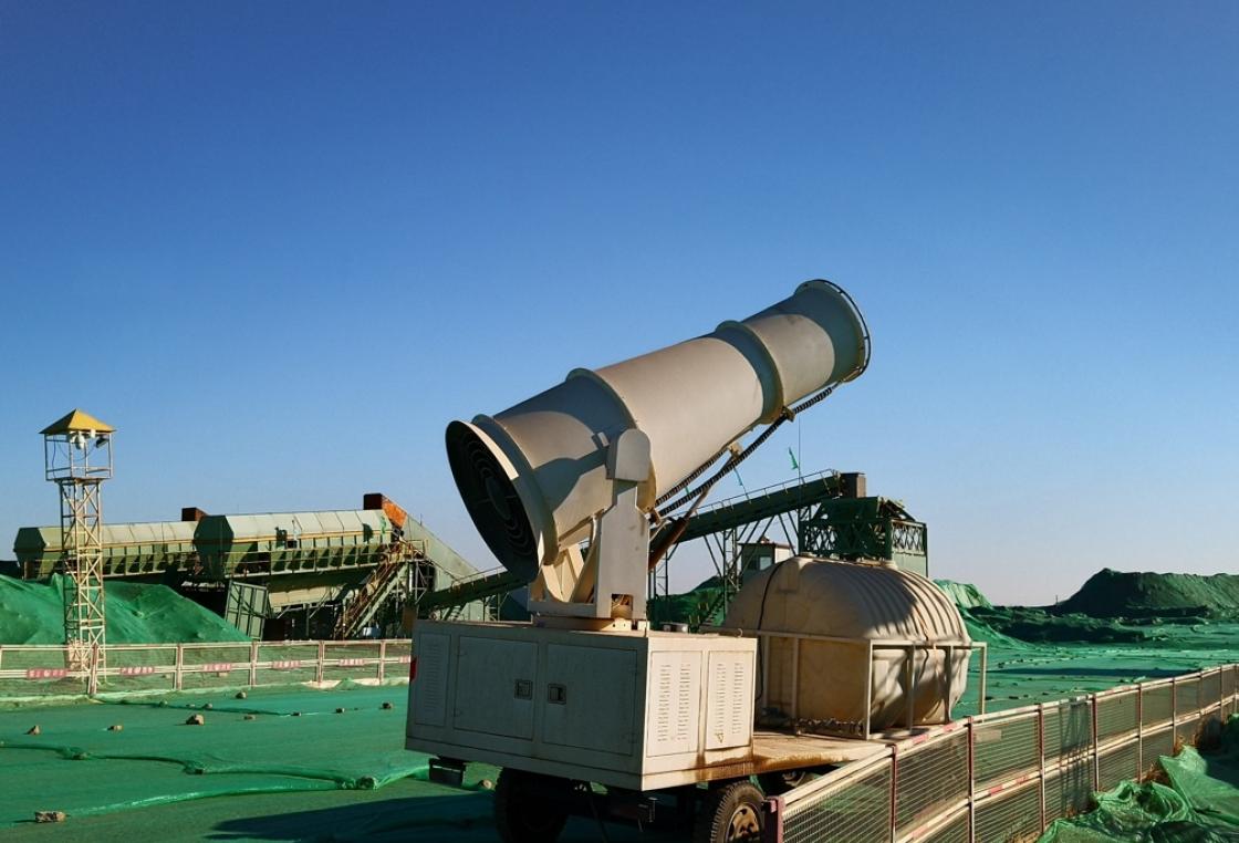 Universal Beijing Resort uses fog gun to reduce dust concentration